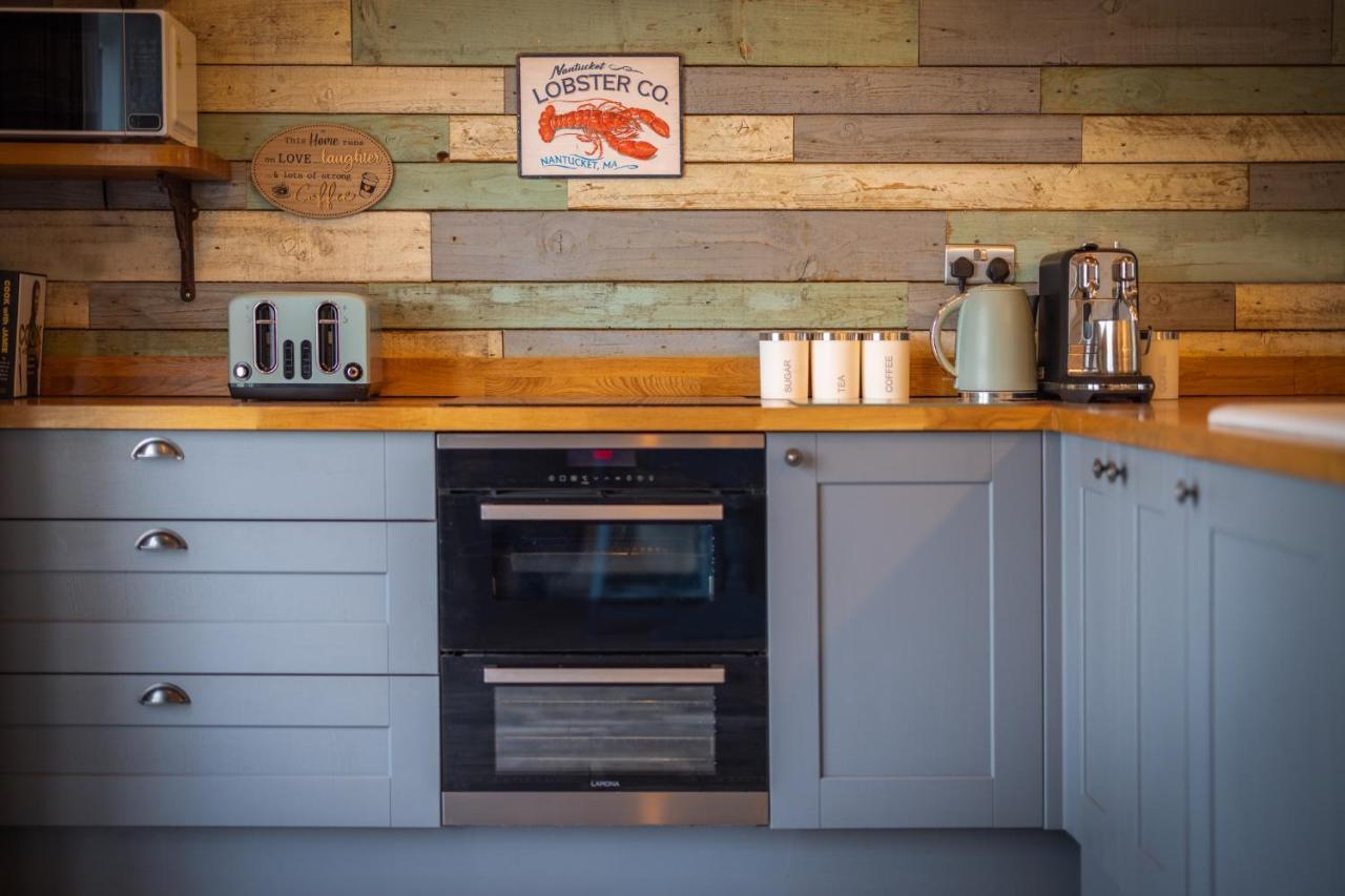 클리소프스 Den Of Joy Humberston Fitties Sleeps 6,Hot Tub,Log Burner 빌라 외부 사진